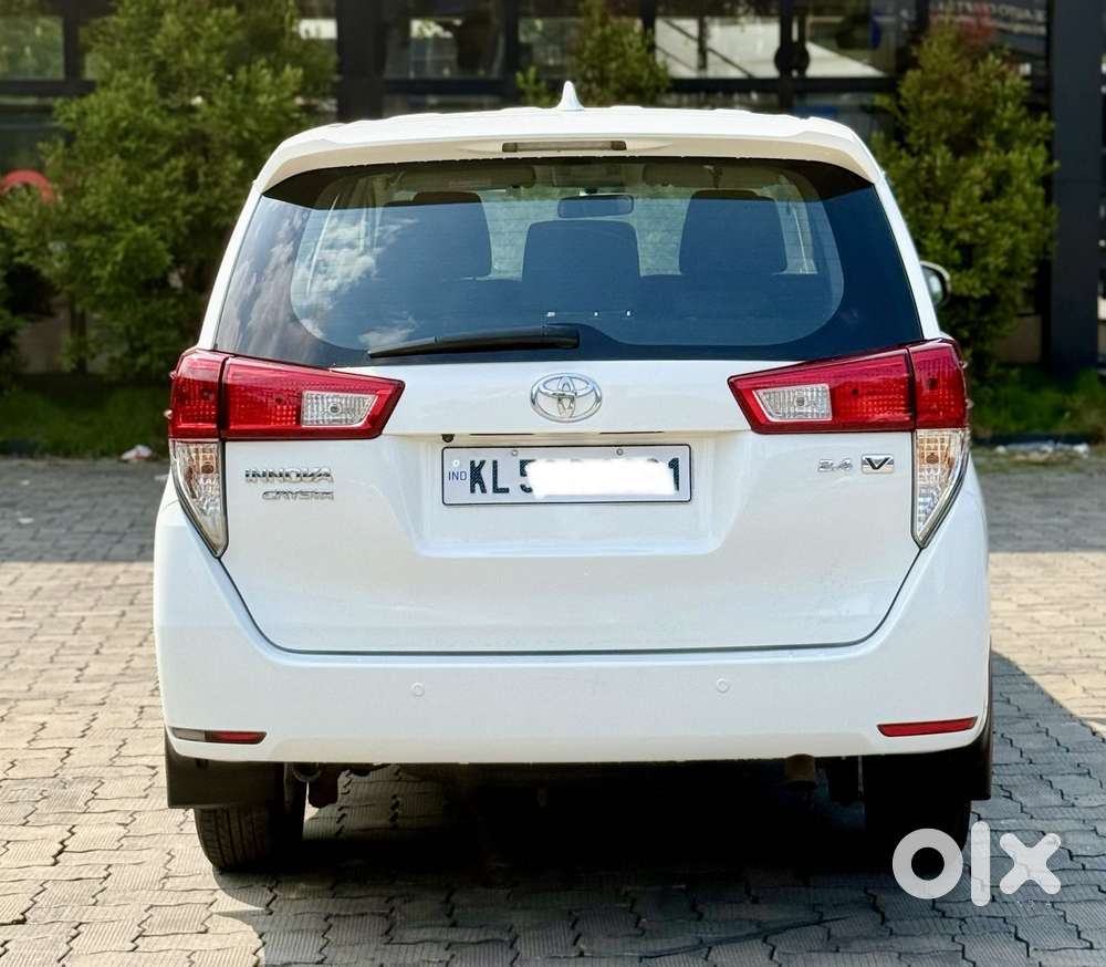 Toyota Innova Crysta 2.4 G Mt, 2017, Diesel