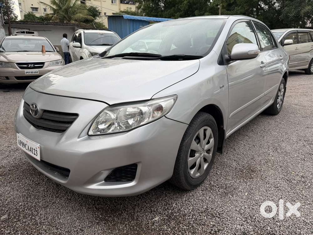 Toyota Corolla Altis Aero 1.8 J, 2011, Petrol