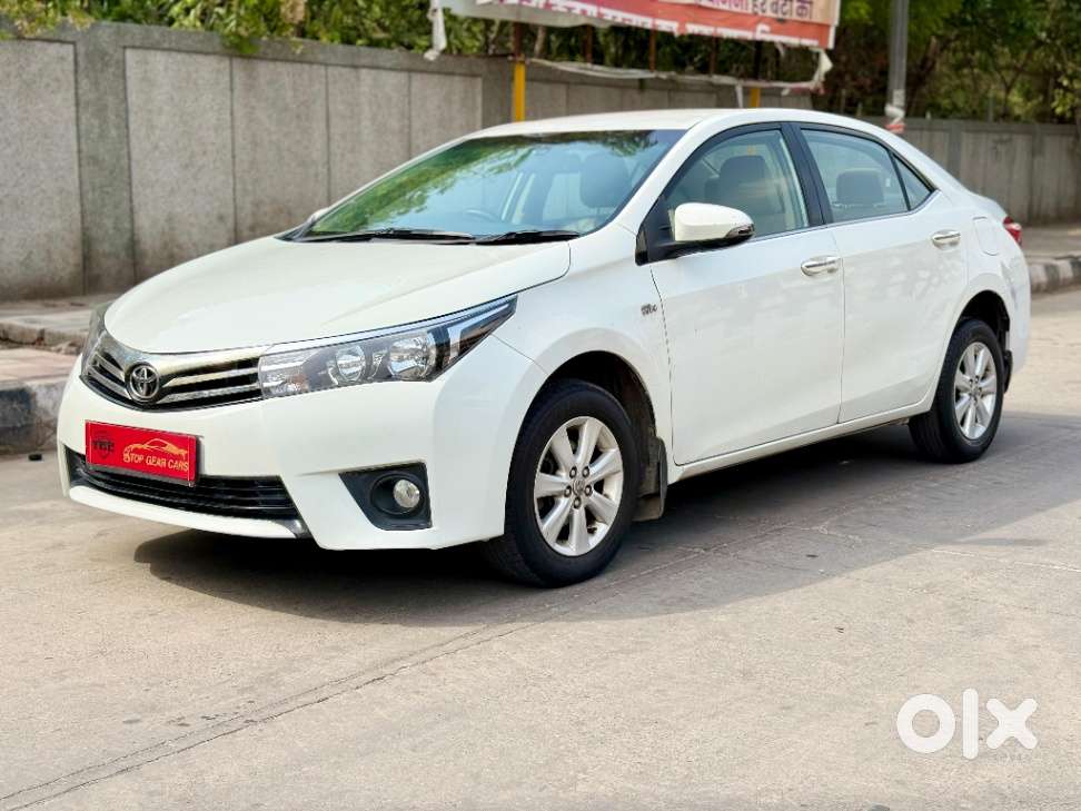 Toyota Corolla Altis G At, 2015, Petrol