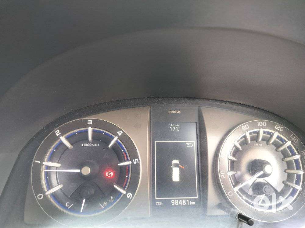 Toyota Innova Crysta