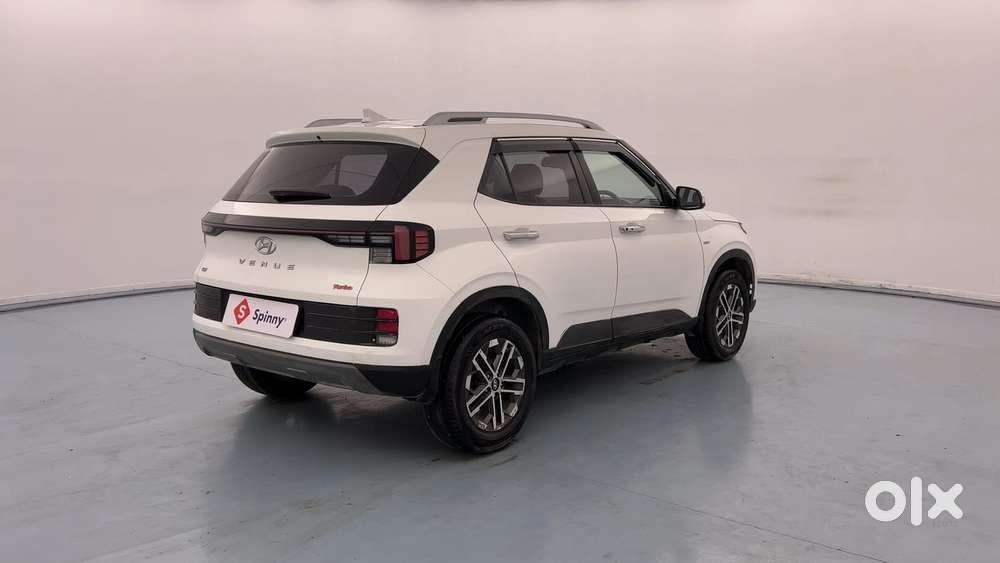 Hyundai Venue 1.0 Sx (o) Turbo Dct, 2023, Petrol