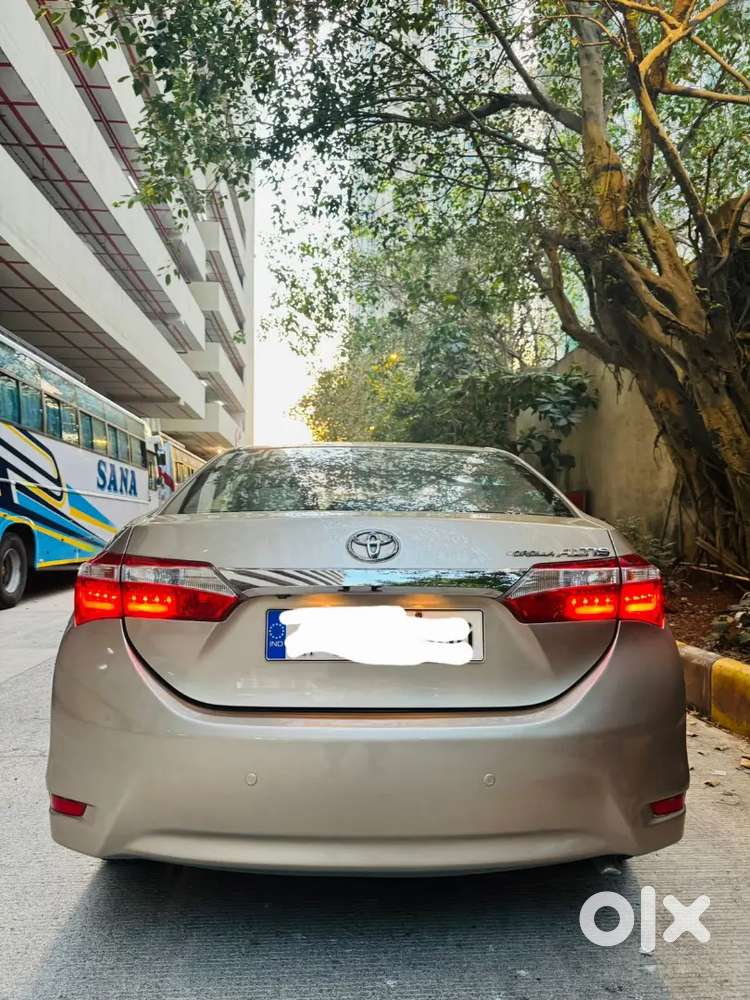 Toyota Corolla Altis 2015