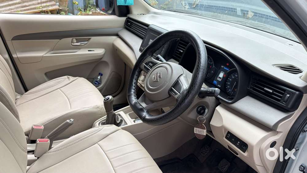 Maruti Suzuki Ertiga Vxi Shvs, 2023, Petrol
