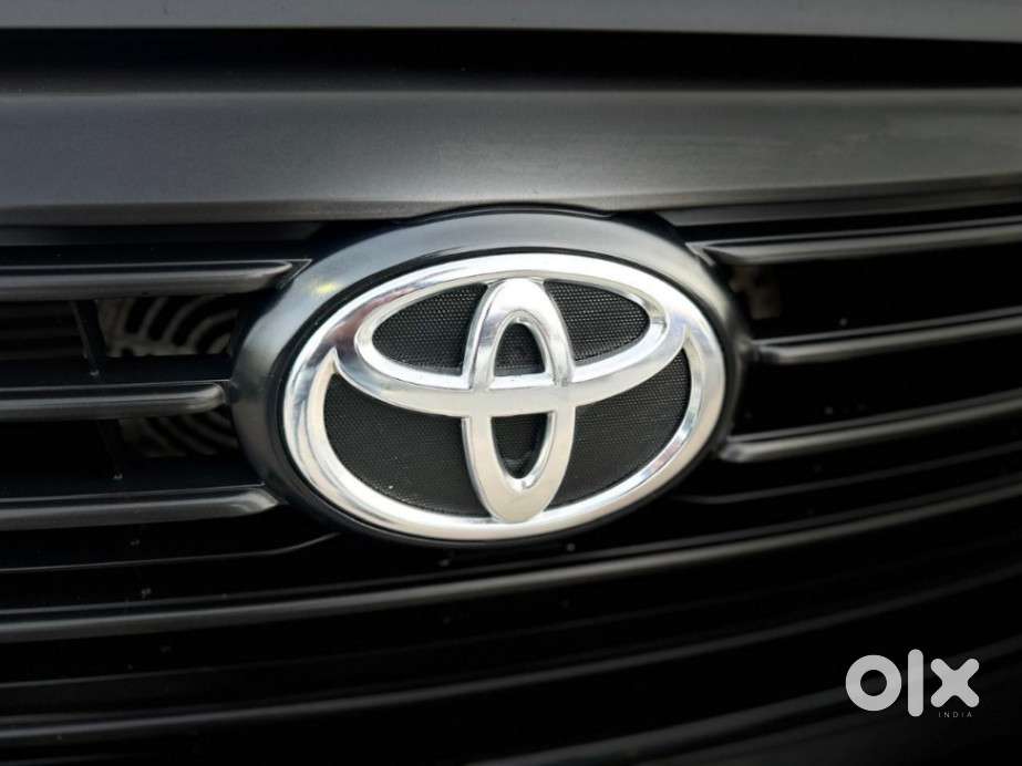 Toyota Innova Crysta Zx 2.4 Diesel 7 Seater, 2022, Diesel