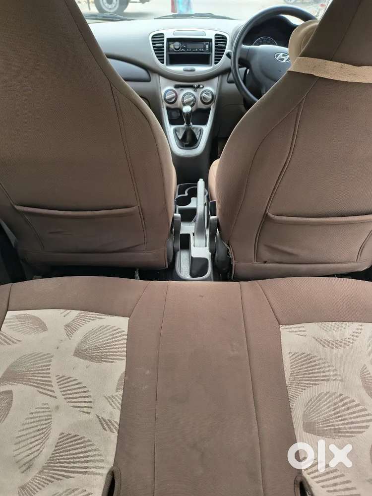 Showroom Single Owner Hyundai I10 Magna Well Maintained