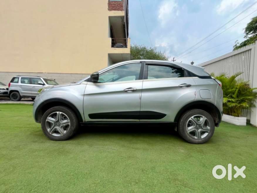 Tata Nexon 1.2 Revotron Xm (s), 2018, Petrol