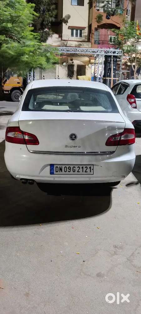 Skoda Superb 2011