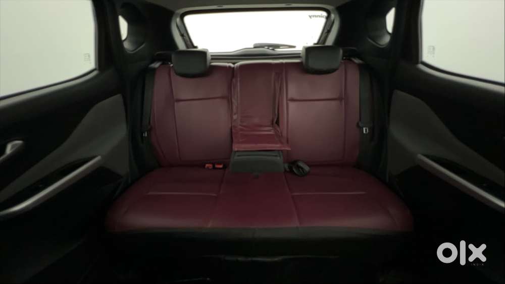 Nissan Magnite 1.0 Xv, 2023, Petrol