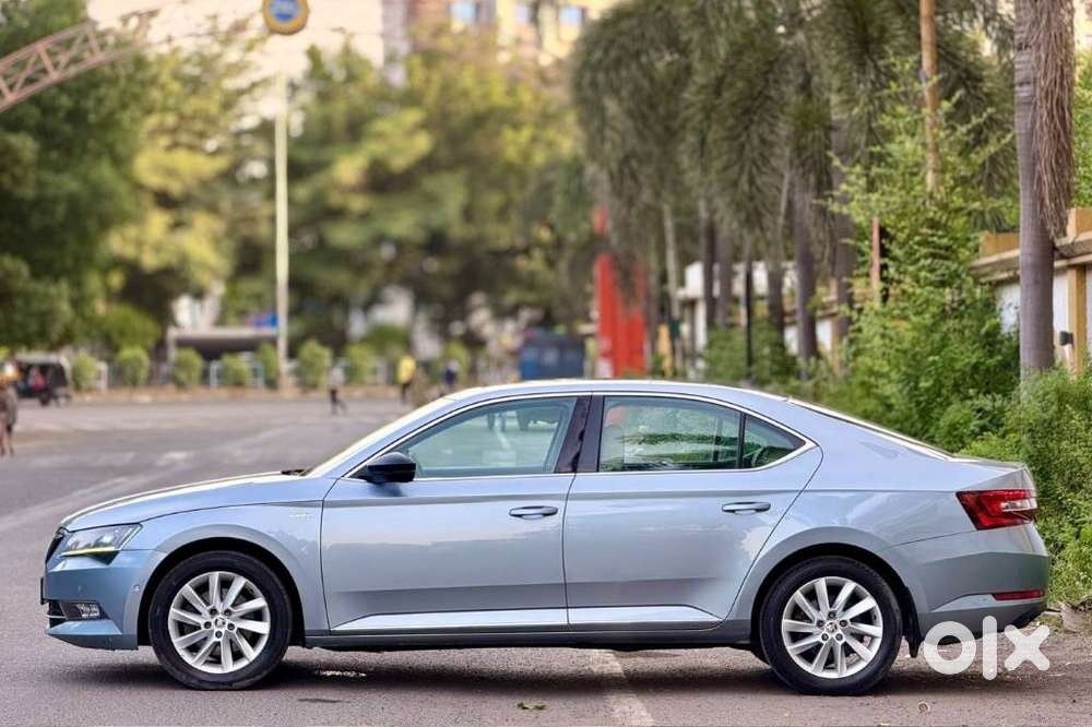 Skoda Superb 2.0 Tsi At L&k, 2020, Petrol