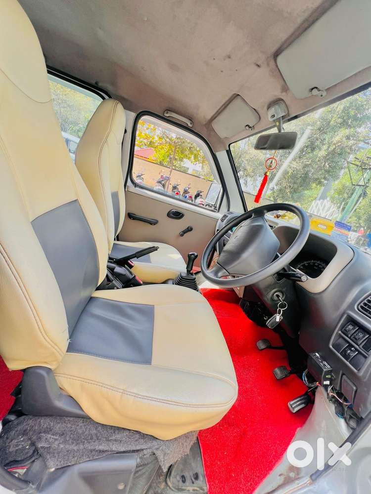 Maruti Suzuki Eeco 5 Str With A/c+htr, 2011, Petrol