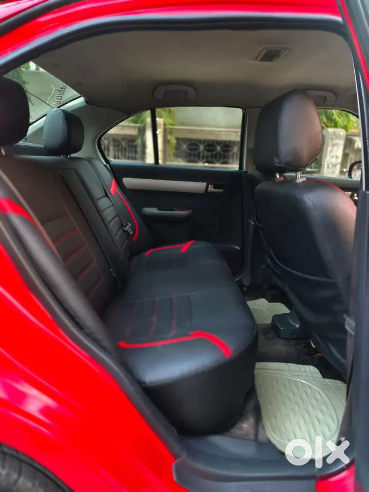 Maruti Suzuki Swift Dzire 2011