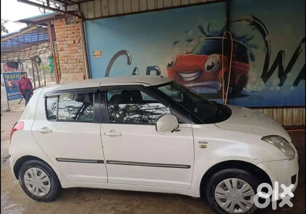 Maruti Suzuki Swift 2011 Diesel 225000 Km Driven
