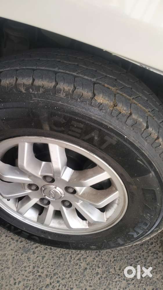 Mahindra Tuv 300 T8, 2016, Diesel