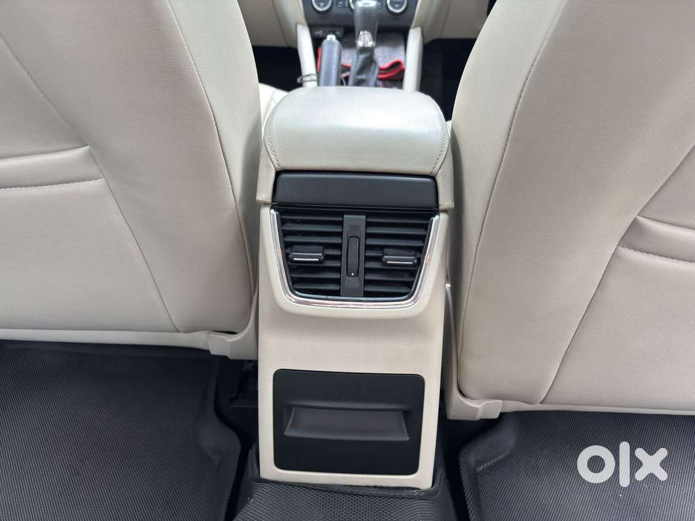 Skoda Octavia Style Plus 1.8 Tsi At, 2016, Petrol