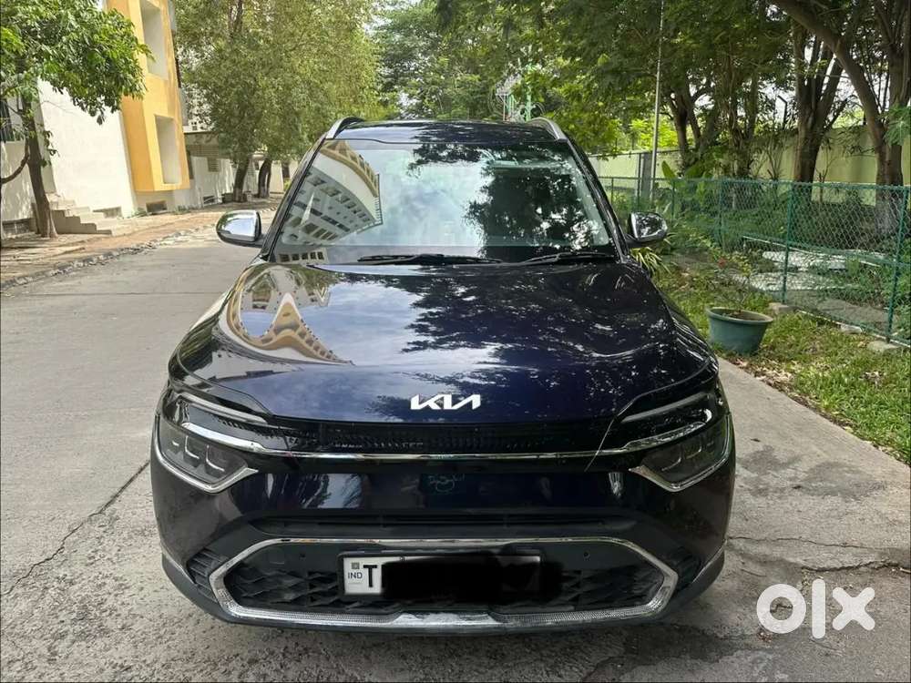 Kia Carens 2023 Dct Automatic 22000 Km