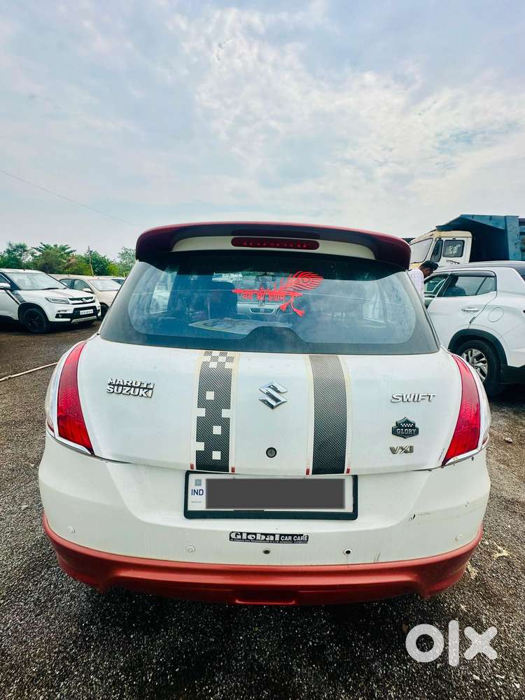 Maruti Suzuki Swift Vxi With Abs, 2016, Petrol