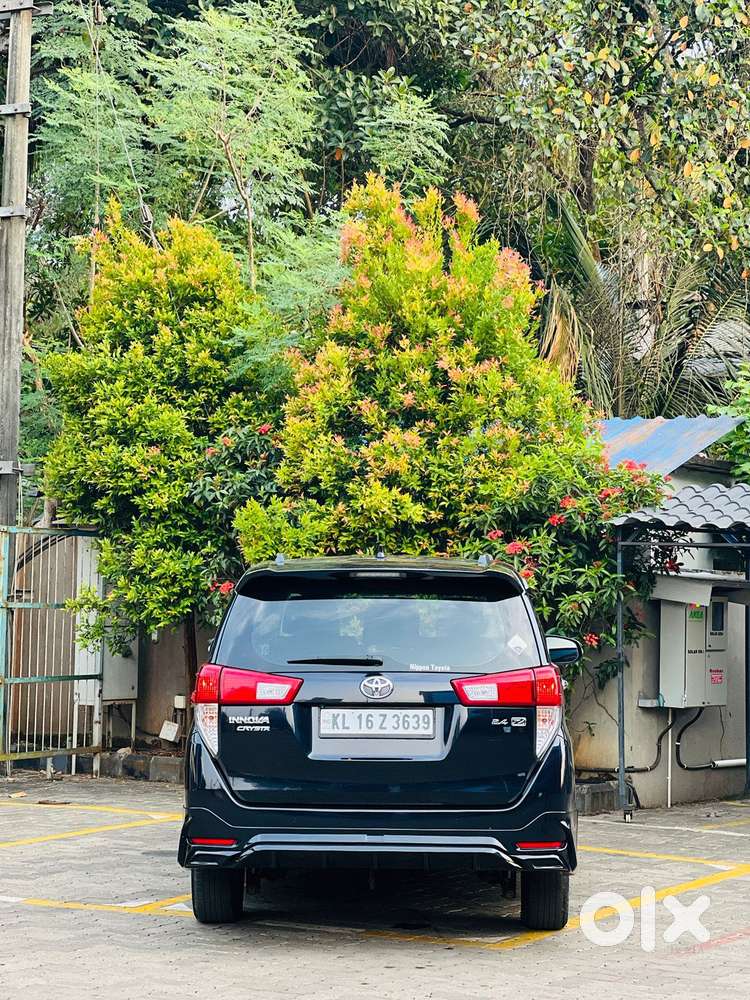 Toyota Innova Crysta [2020-ongoing] 2.4 Gx At 7 Str, 2021, Diesel