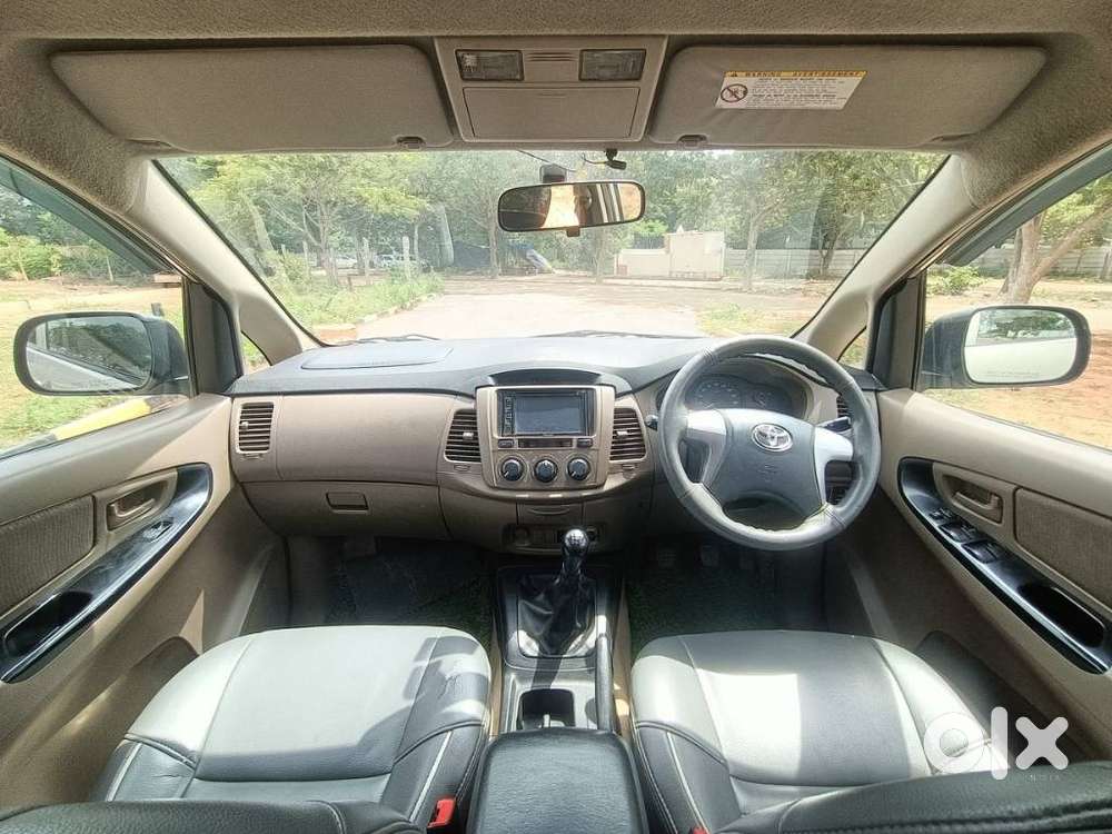 Toyota Innova 2.5 G (diesel) 8 Seater, 2015, Diesel