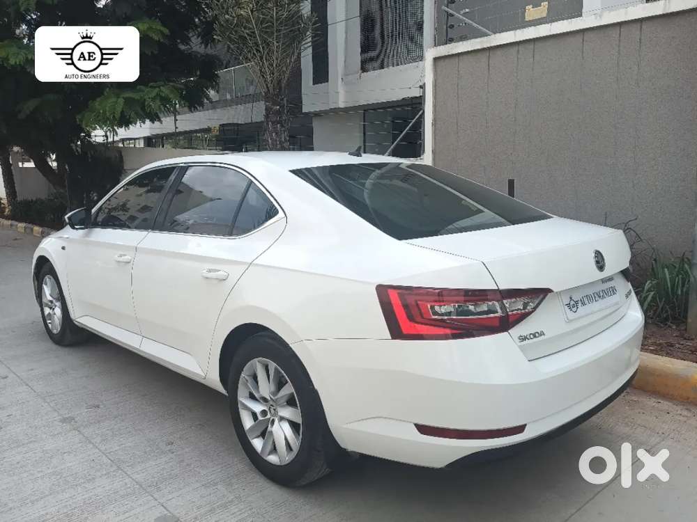 Skoda Superb 2.0 L&k Tsi At, 2016, Petrol