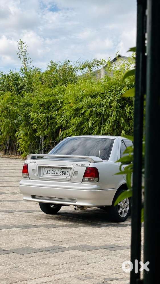 2006 Esteem Vxi