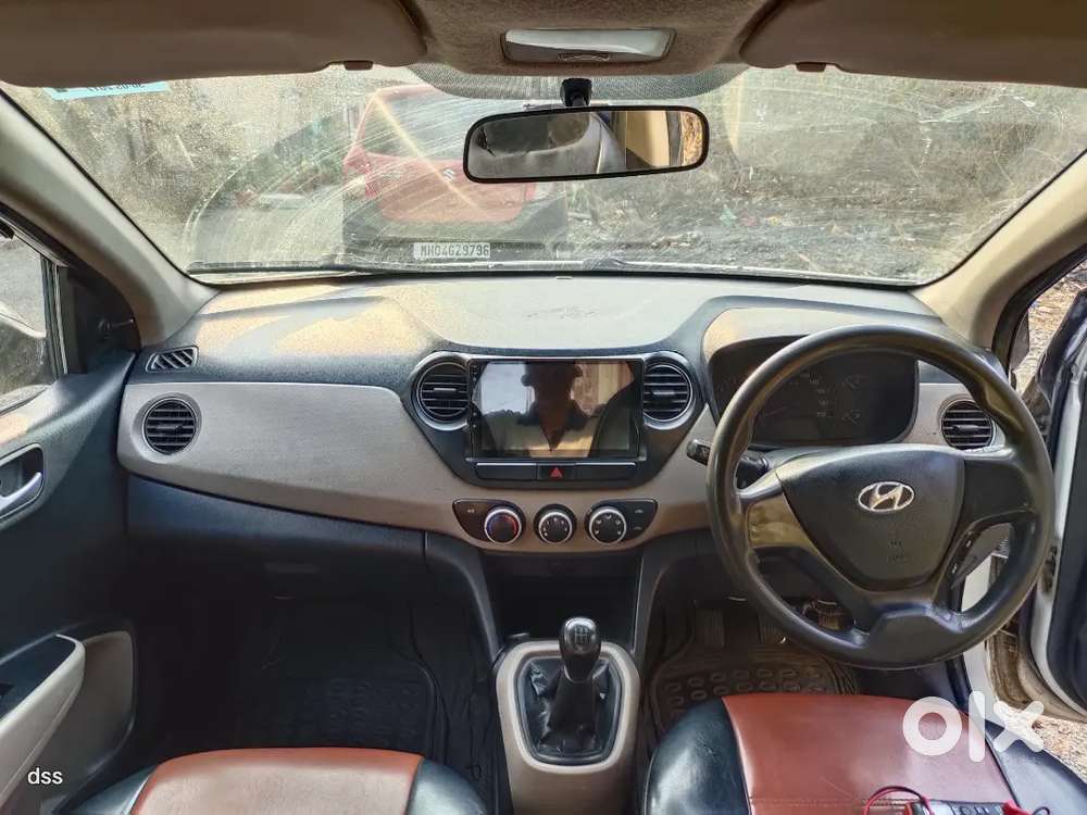 Hyundai Xcent विकली आहे