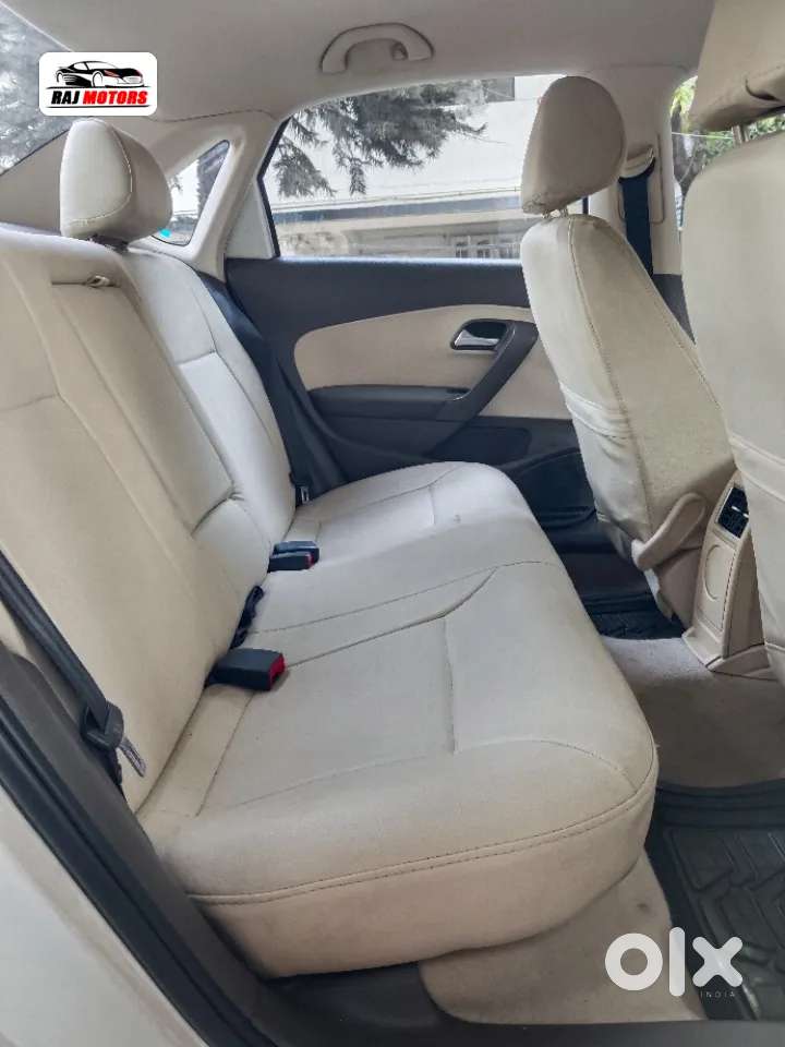 Volkswagen Vento Petrol Highline At, 2011, Petrol