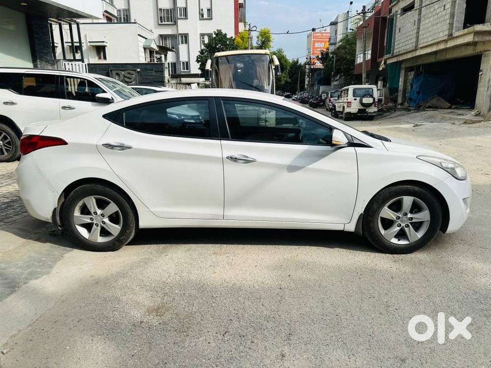 Hyundai Elantra 1.8 SX MT, 2014, Petrol