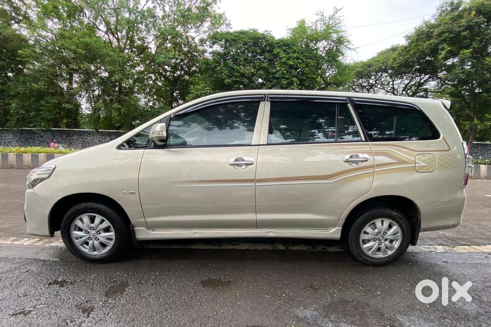 Toyota Innova 2.5 Vx 8 Str Bs-iii, 2011, Diesel