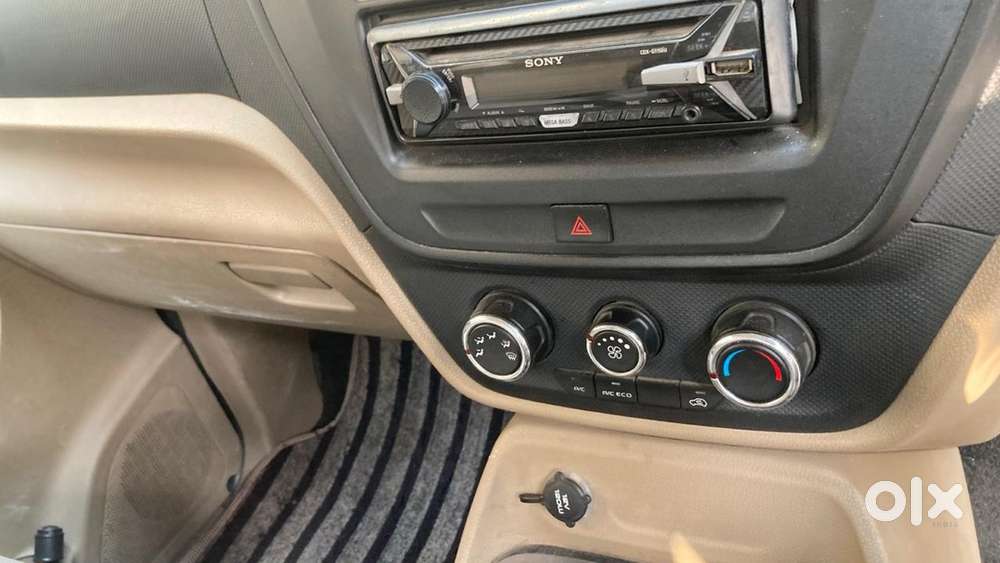 Mahindra Tuv 300 Plus