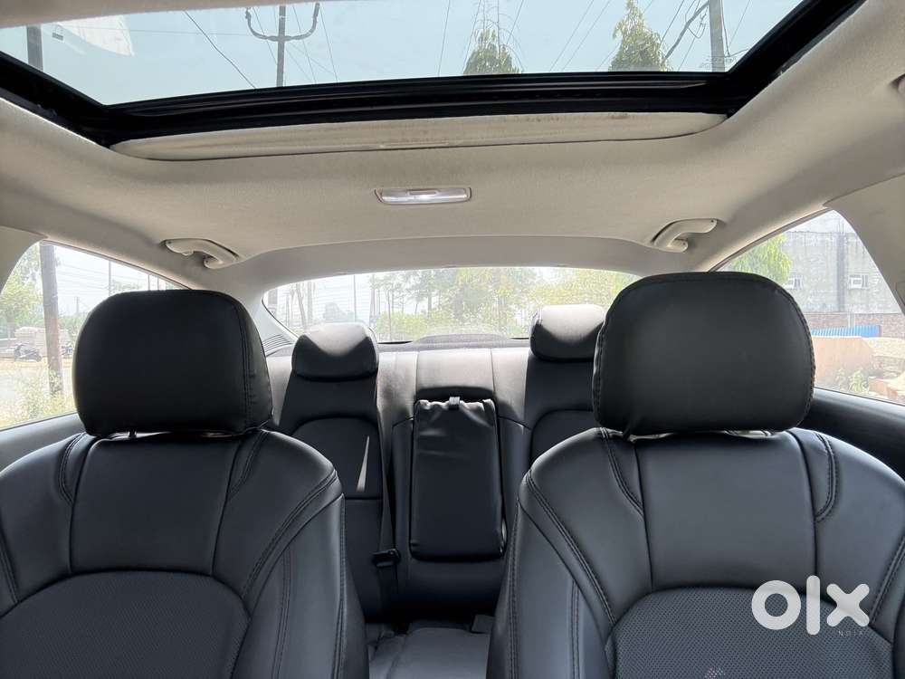 Hyundai Verna 1.5 Sx Vtvt Ivt, 2024, Petrol