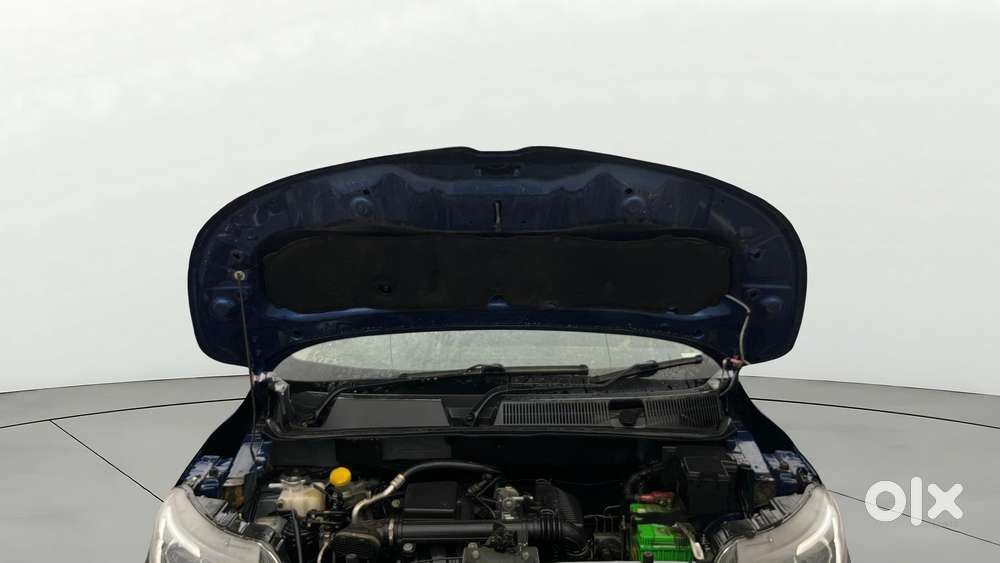 Renault Triber Rxz, 2021, Petrol
