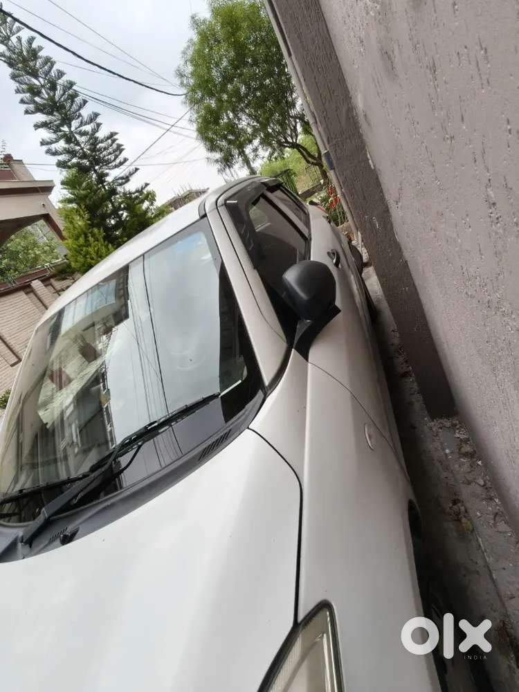 Maruti Suzuki Swift 2011 Petrol