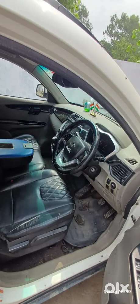 Mahindra Kuv100 Nxt 2016 Diesel 6 Str