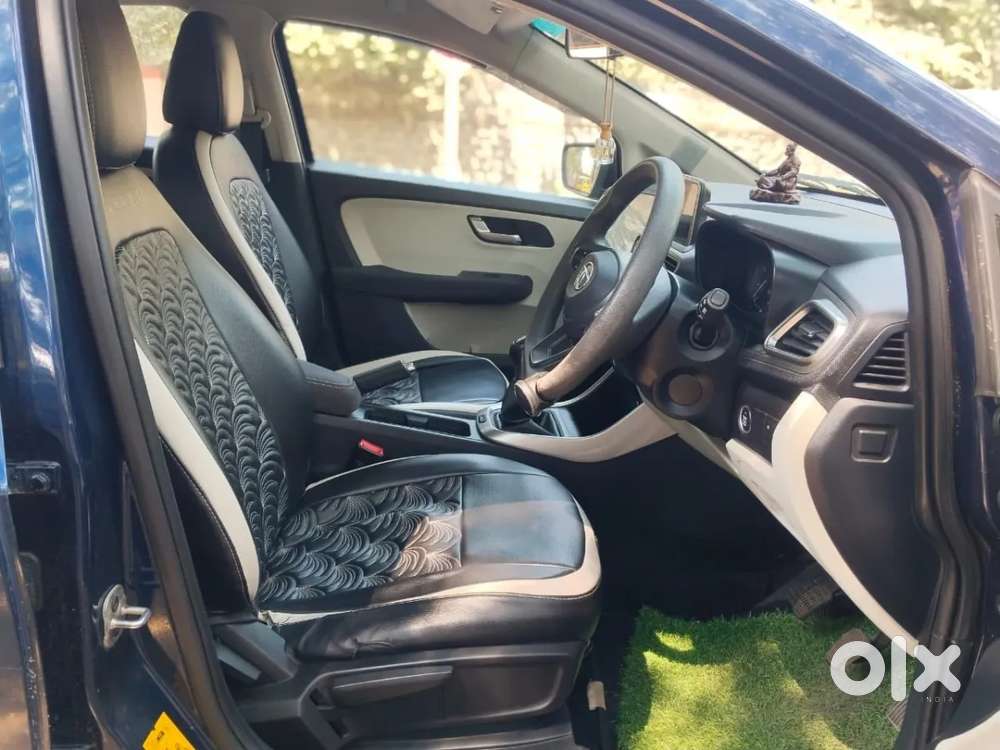 Tata Altroz Xz, 2022, Petrol