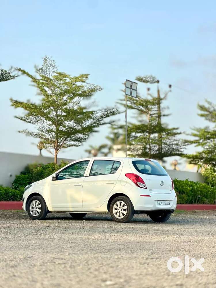 Hyundai I20 Sportz 1.4 Crdi, 2014, Diesel
