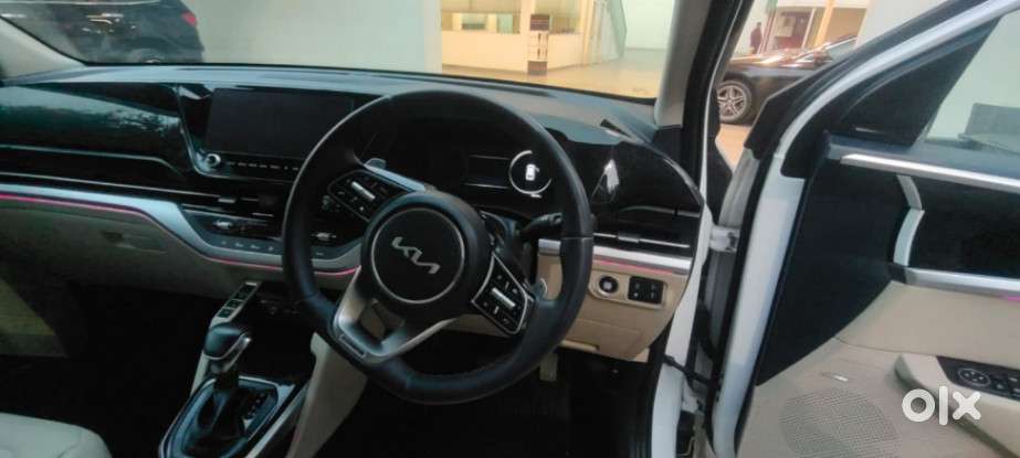 Kia Carens Luxury (o)1.5 Turbo Petrol Dct 7 Str, 2023, Petrol