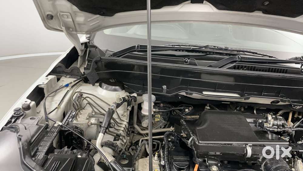 Maruti Suzuki Brezza 1.5 Zxi At Smart Hybrid Dual Tone, 2023, Petrol