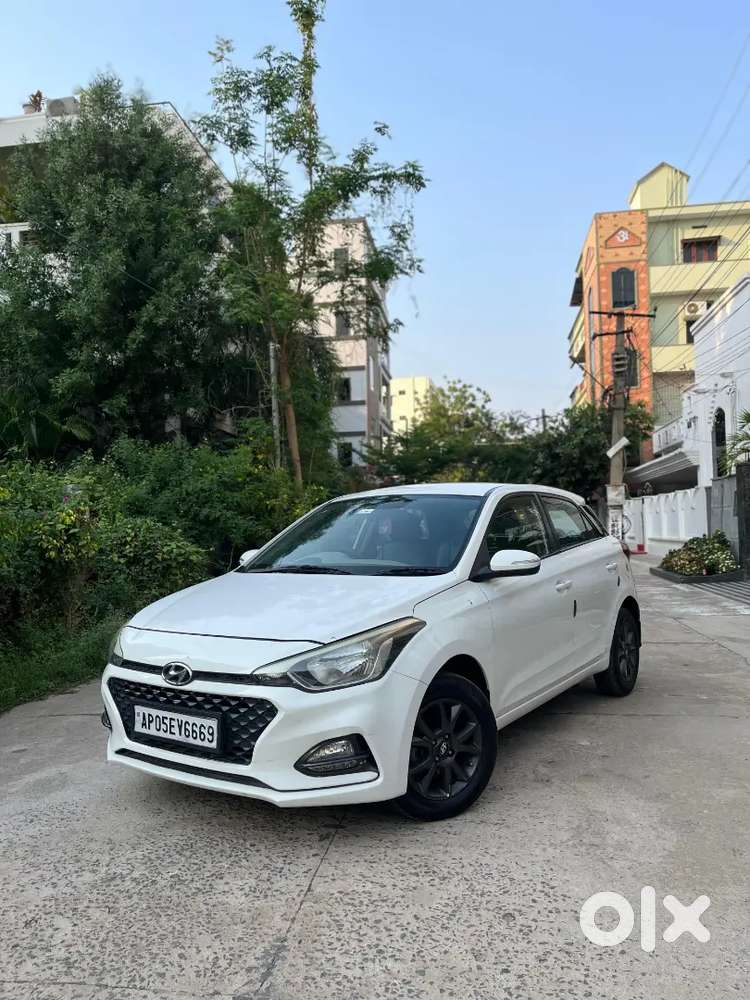 Hyundai I20 2017 Petrol 82000 Km Driven