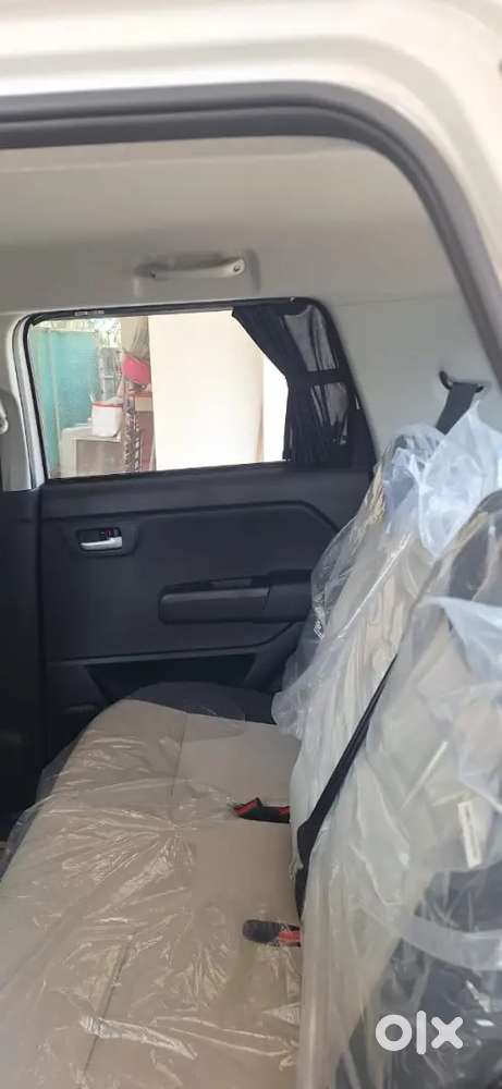 Maruti Suzuki Wagon R 1.0 2025