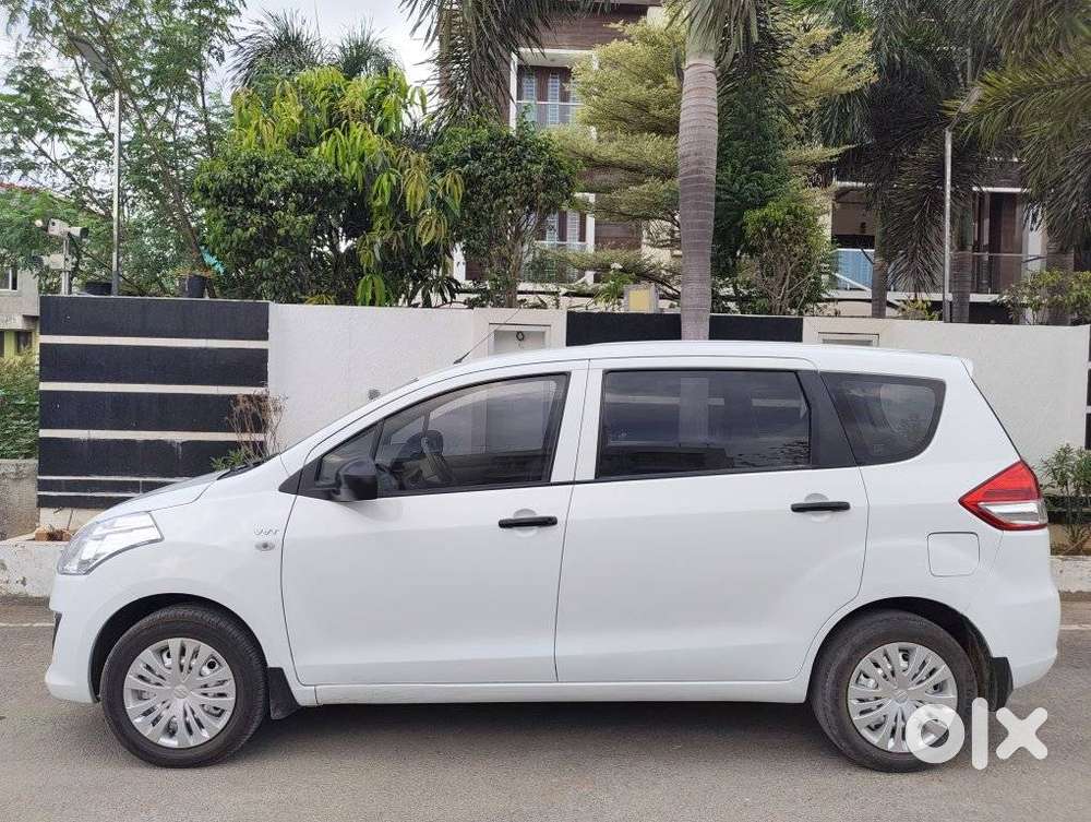 Maruti Suzuki Ertiga Lxi, 2014, Petrol