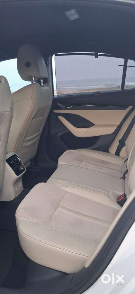 Skoda Octavia 2.0 L K Tsi At, 2022, Petrol
