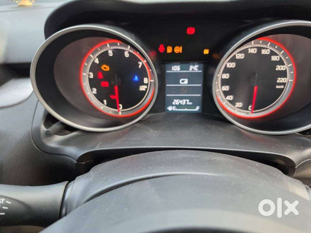 Maruti Suzuki Swift 1.3 Zxi, 2023, Petrol