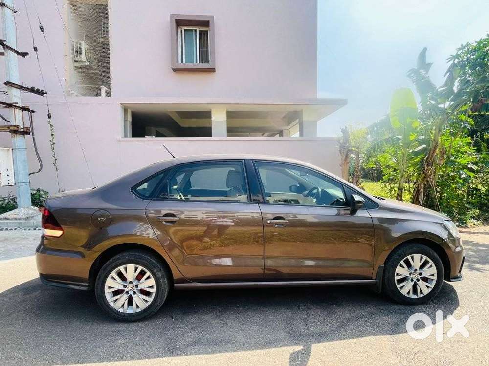 Volkswagen Vento, 2015, Petrol