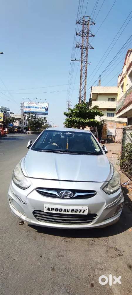 Hyundai Verna 2011 Diesel 135000 Km Driven