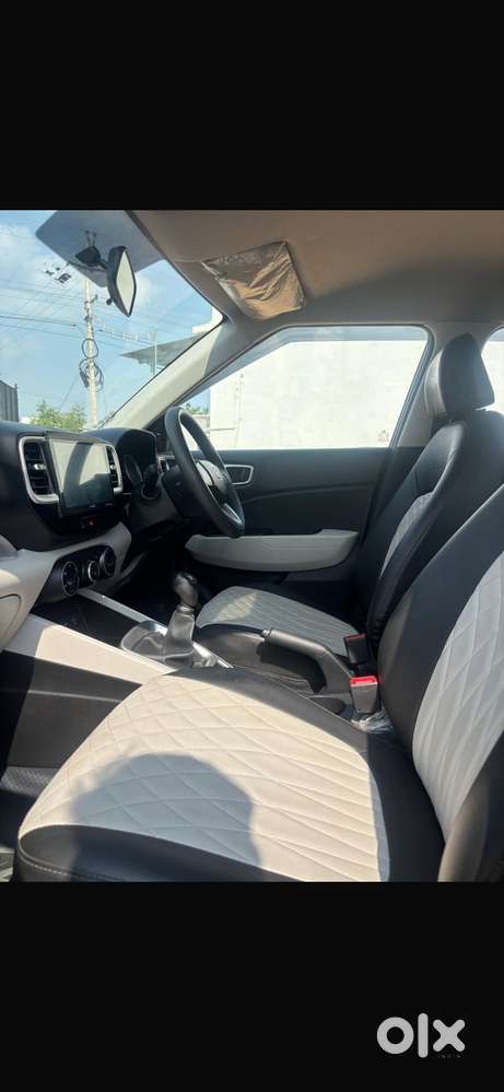 Hyundai Venue E, 2022, Petrol
