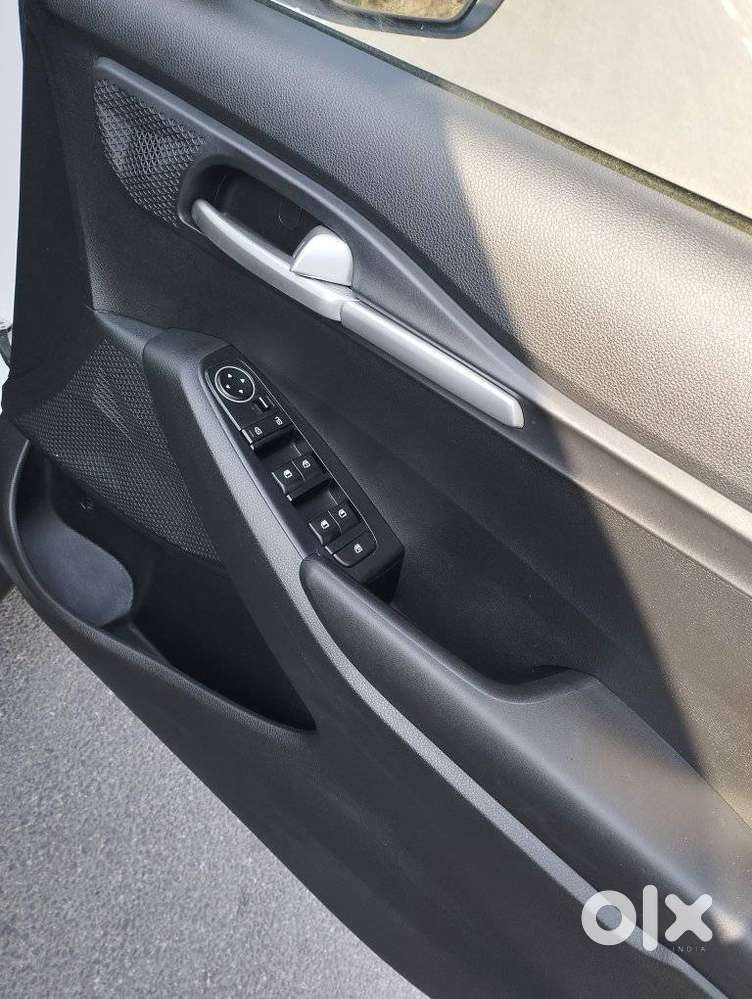 Kia Seltos Htk Plus G, 2024, Petrol