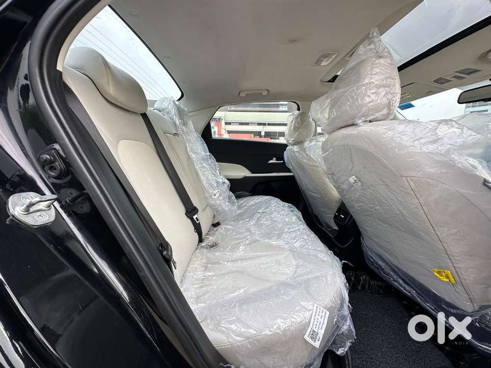 Hyundai Verna Sx 1.5 Petrol Ivt, 2024, Petrol