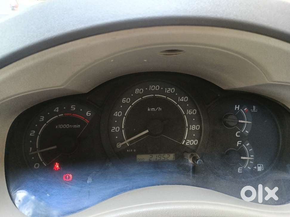 Toyota Innova 2.5 G (diesel) 8 Seater, 2010, Diesel