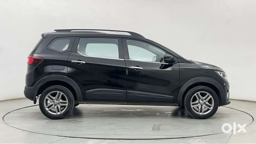 Renault Triber Rxz, 2024, Petrol