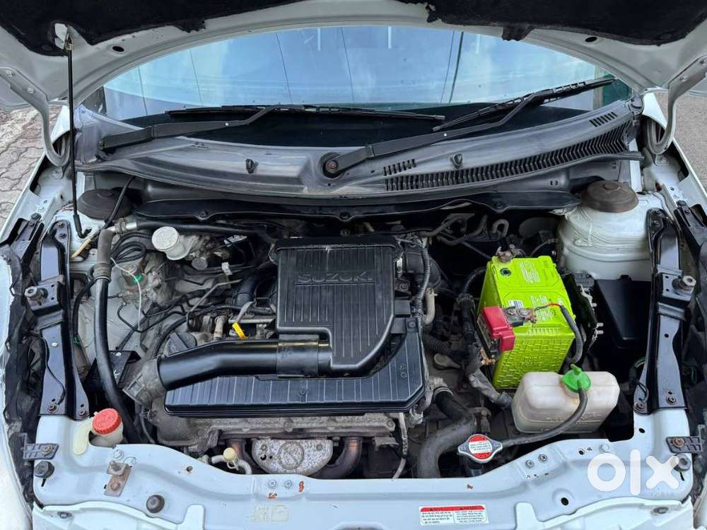 Maruti Suzuki Swift Vxi, 2012, Petrol